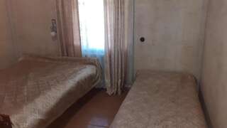 Гостевой дом Гостевой дом Валентина Пицунда-0